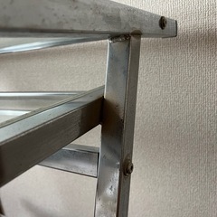 【無料】ガラス製PCラック（早い者勝ち・8月25日までに引き取り限定）の画像