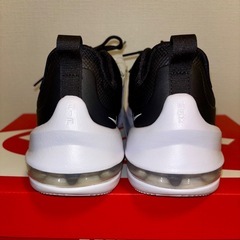 【美品】
NIKE AIR MAX AXIS 26.5cm 　の画像