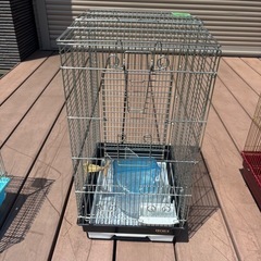 鳥かご　ケージ
の画像