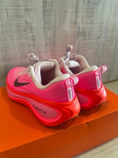 ナイキ23.5cm ZoomX ピンク ランニングシューズ