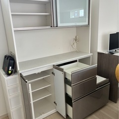 ニトリ　カップボード　食器棚の画像