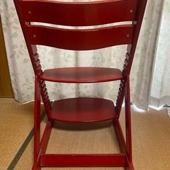 子供用椅子の画像