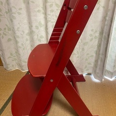 子供用椅子の画像