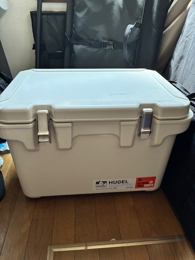 ✨ヒューゲル クーラーボックス40l ✨