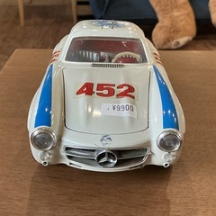 レトロ✨ モデルカー🚘  メルセデス・ベンツ ブラーゴ製 当時物 ダイキャストモデルカー かっこいい✨ インテリア 置物 白・赤・青の画像
