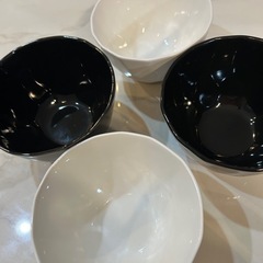 🎶白黒4個組うつわ贈答品🎶の画像