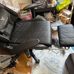 ゲーミングチェアの画像
