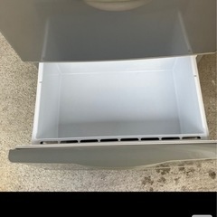 SANYO 255リットル冷蔵庫　の画像