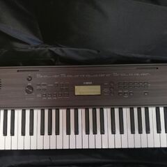 YAMAHAキーボード　PSR-E360の画像