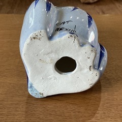 可愛らしいお花がワンポイント💗 フクロウ🦉 陶器 インテリア 置物 縁起物🍀 フクロウのオブジェ 和風　青 ブルー   の画像