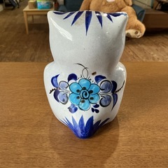 可愛らしいお花がワンポイント💗 フクロウ🦉 陶器 インテリア 置物 縁起物🍀 フクロウのオブジェ 和風　青 ブルー   の画像