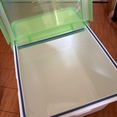 お米保存容器美品の画像