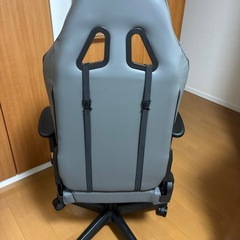 ゲーミングチェアの画像