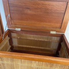 ベンチ式収納ボックスの画像