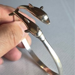 イルカモチーフシルバーブレスレットの画像