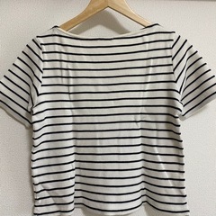 【まとめ割します】GU カットソー　ボートネック　Tシャツの画像