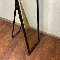 スタンドミラー レトロの画像