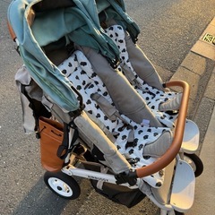 双子用ベビーカー　ココダブルフロムバースの画像