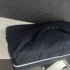 折りたたみマッサージベッドの画像
