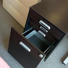 0818-042 引き出し棚　鍵破損　現状品の画像