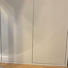 IKEA エーケト　扉付きキャビネットの画像