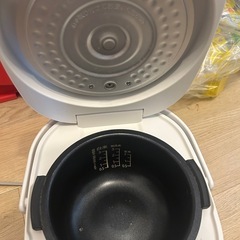 SHARP 炊飯器の画像
