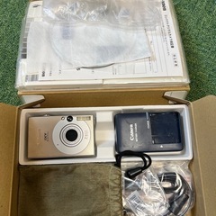 デジカメ　Canon IXYの画像