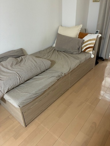 シングルベッド