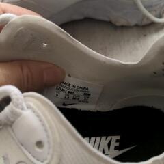 Nike スニーカー23cmの画像