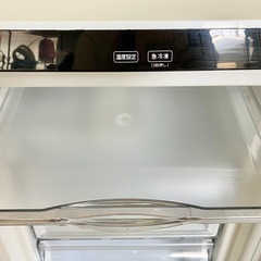2021年製 Haier 102L ノンフロン冷凍庫の画像