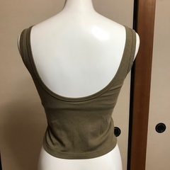GU カーキ色　ブラカップ付きの画像