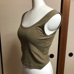 GU カーキ色　ブラカップ付きの画像