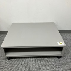 キャスター付き台車2台の画像