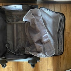 無印良品　キャリーケースの画像