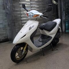 本日限定!!!!　ホンダ Z4 スマートディオ AF63 FI 人気の白 ４スト ZXの画像