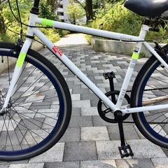 クロスバイク　1✖️6 6段変速　東京　使用感あり　中央線　吉祥寺駅　三鷹駅　京王線　仙川駅の画像