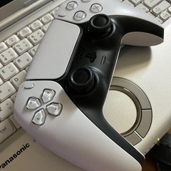 PS5コントローラーの画像