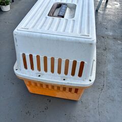 中型犬搬送用キャリーケースの画像