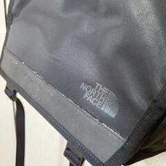 The North Face メッセンジャーバッグ ブラックの画像