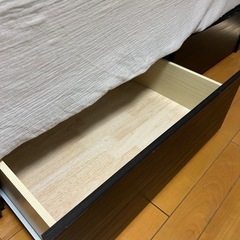 【格安でお譲りします】セミダブルベッドの画像