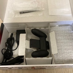 美品　ニンテンドースイッチ HAC-001 本体 & ソフト2本セットの画像