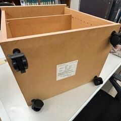 ボックス棚　タイヤ付き　の画像