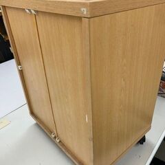 ボックス棚　タイヤ付き　の画像
