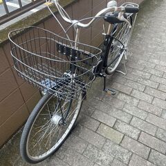 リサイクルショップどりーむ荒田店　No445 自転車　シティサイクル　ママチャリ　２６インチ　ギア切り替え付き　LEDオートライト付き♪　人気の黒♪の画像
