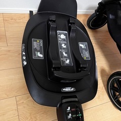 【値引中】ヌナ　nuna ベビーカーベビーシート3点セットの画像