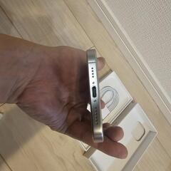 iPhone 16 Pro Max whitetitanium 256GBの画像