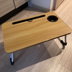 椅子　机　時計の画像