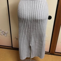M 薄い紫　ロングスカートの画像