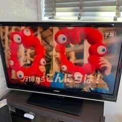 【先着順】東芝42型TV+Fire TV Stick(リモコン無)+外付けHDDの画像