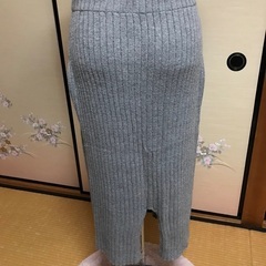 L  ライトグレー　ロングスカートの画像